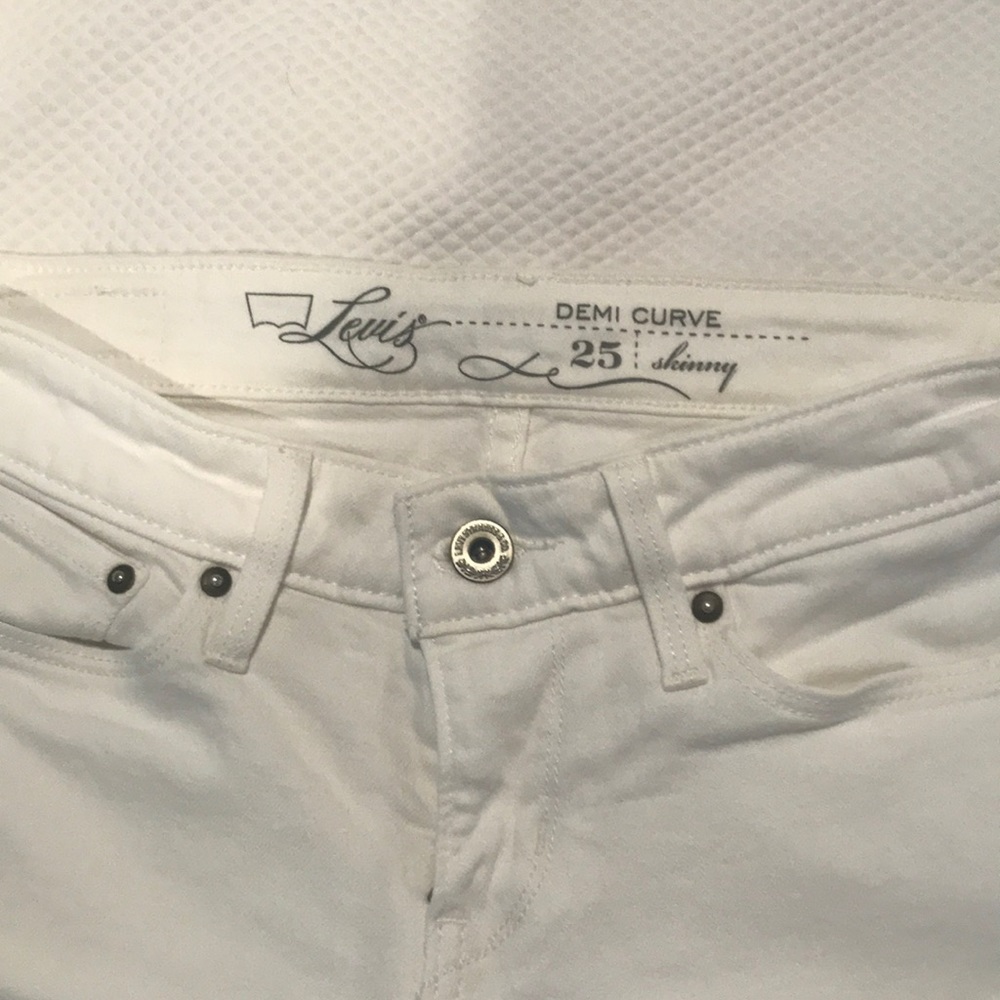 Levi’s skinny white jeans